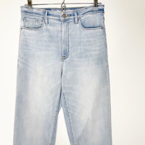 ATHLETA High Rise Straight Leg Jeans 6 TALL  - Picture 2 of 8